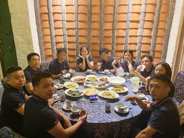 1594610353131341.jpg 合影5.jpg